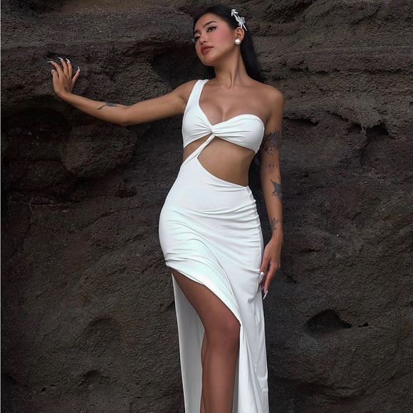 NWT Meshki Solana One Shoulder Maxi White Size Small - Picture 2 of 6